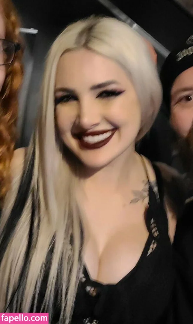 Addie Nicole Amick Onlyfans Photo Gallery 