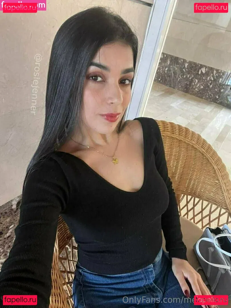 melonikiss Onlyfans Photo Gallery 