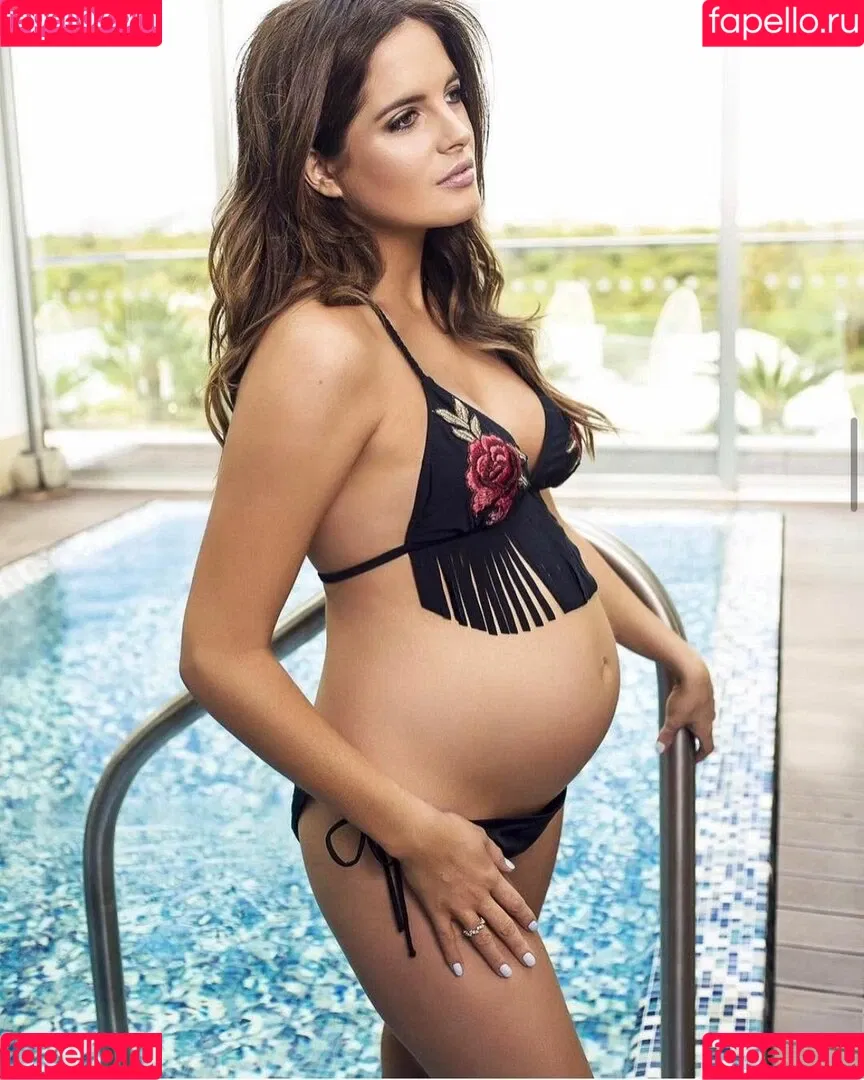 Alexandra Felstead Onlyfans Photo Gallery 
