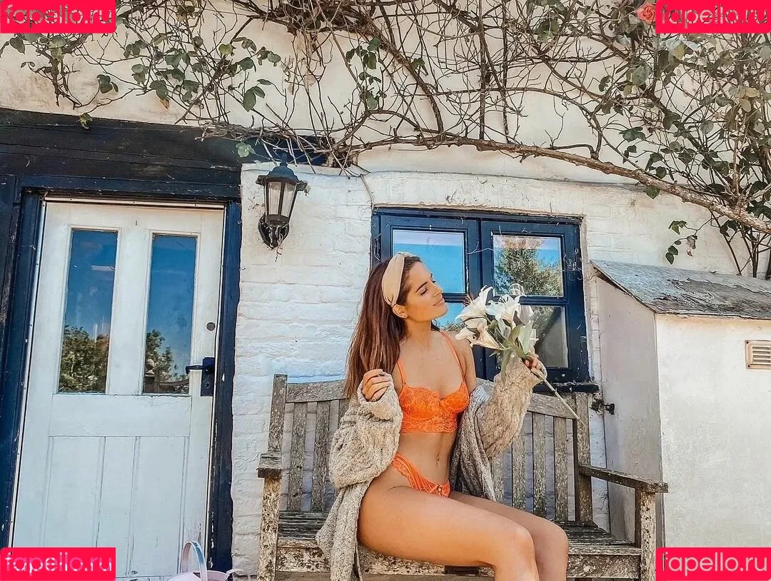 Alexandra Felstead Onlyfans Photo Gallery 