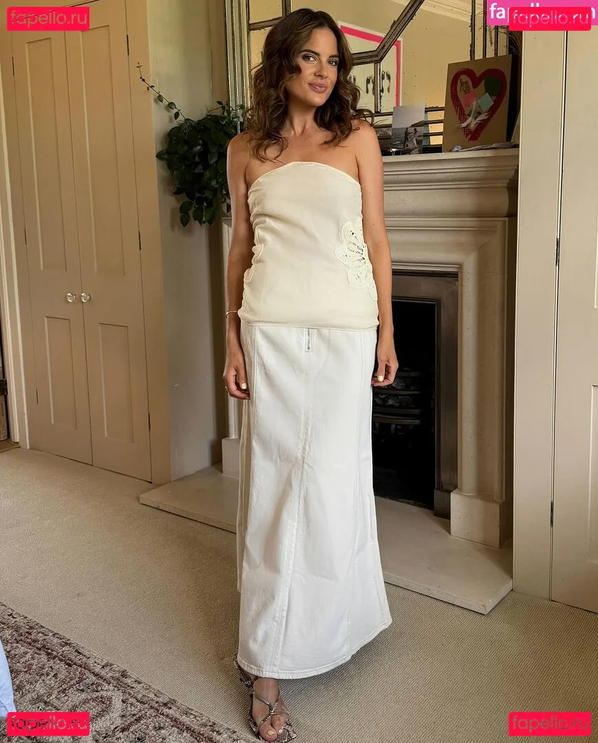 Alexandra Felstead Onlyfans Photo Gallery 