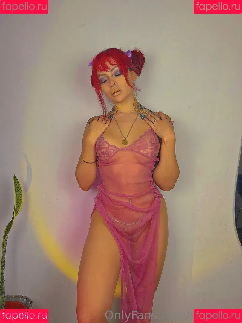 satinfree Onlyfans Photo Gallery 