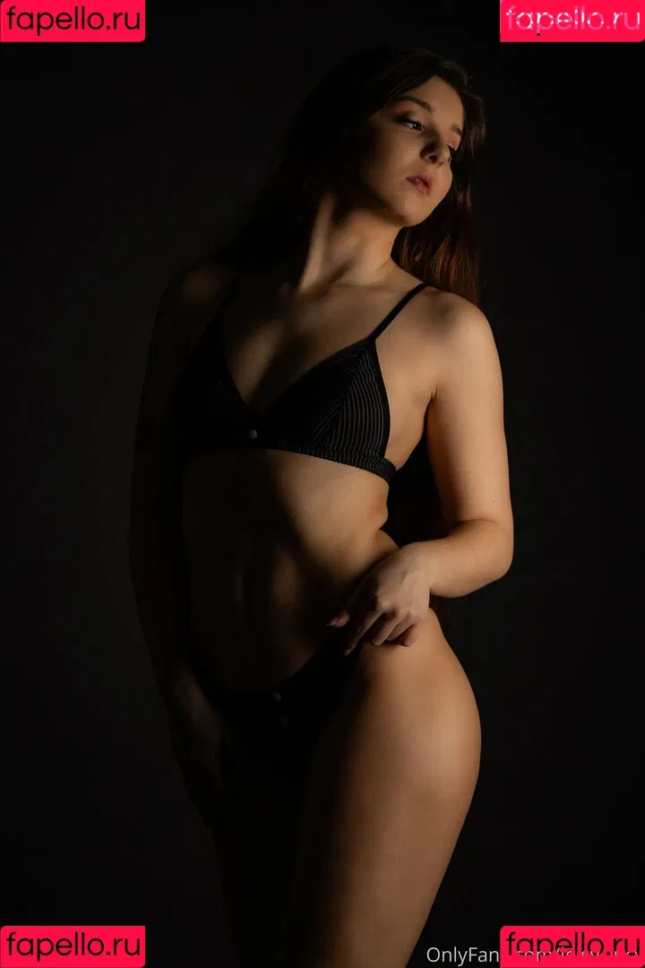 Leisy Lucy Onlyfans Photo Gallery 