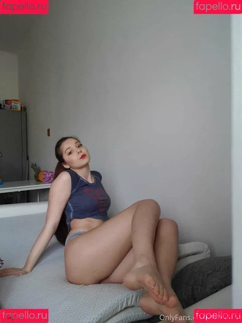 Leisy Lucy Onlyfans Photo Gallery 