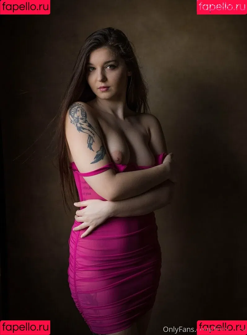 Leisy Lucy Onlyfans Photo Gallery 