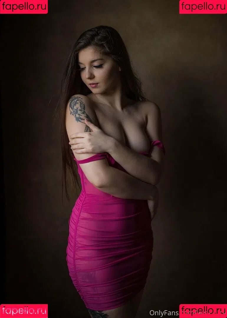 Leisy Lucy Onlyfans Photo Gallery 