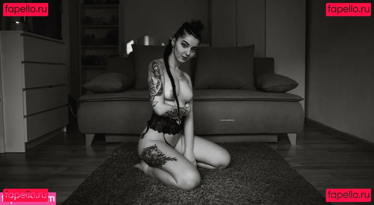 Leisy Lucy Onlyfans Photo Gallery 