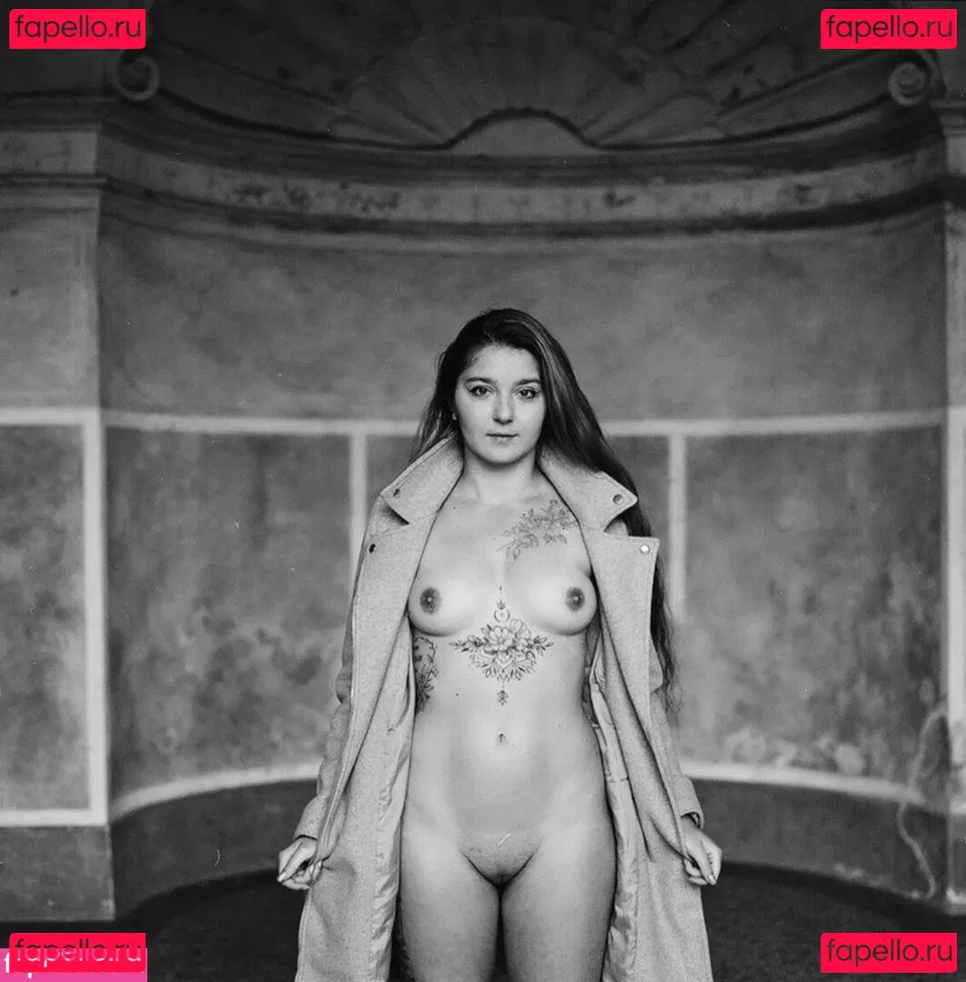 Leisy Lucy Onlyfans Photo Gallery 