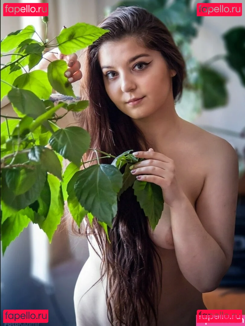 Leisy Lucy Onlyfans Photo Gallery 