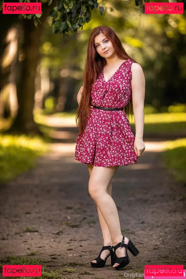 Leisy Lucy Onlyfans Photo Gallery 