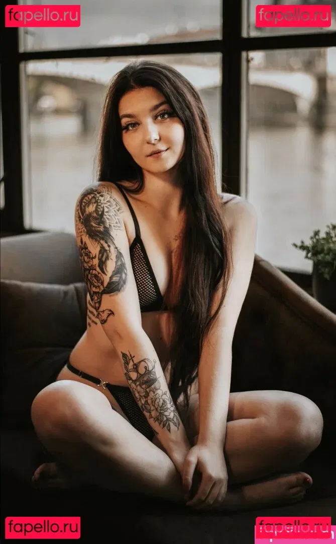 Leisy Lucy Onlyfans Photo Gallery 