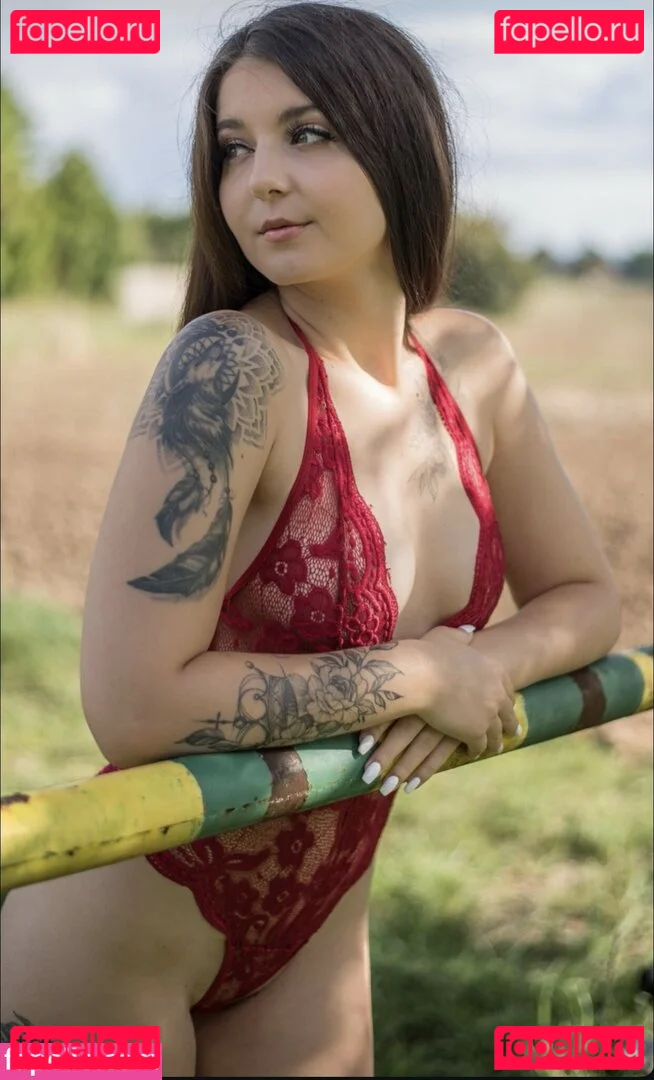 Leisy Lucy Onlyfans Photo Gallery 