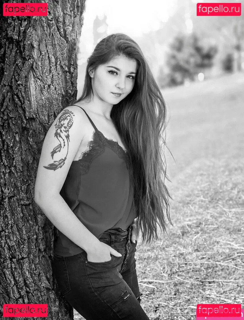 Leisy Lucy Onlyfans Photo Gallery 