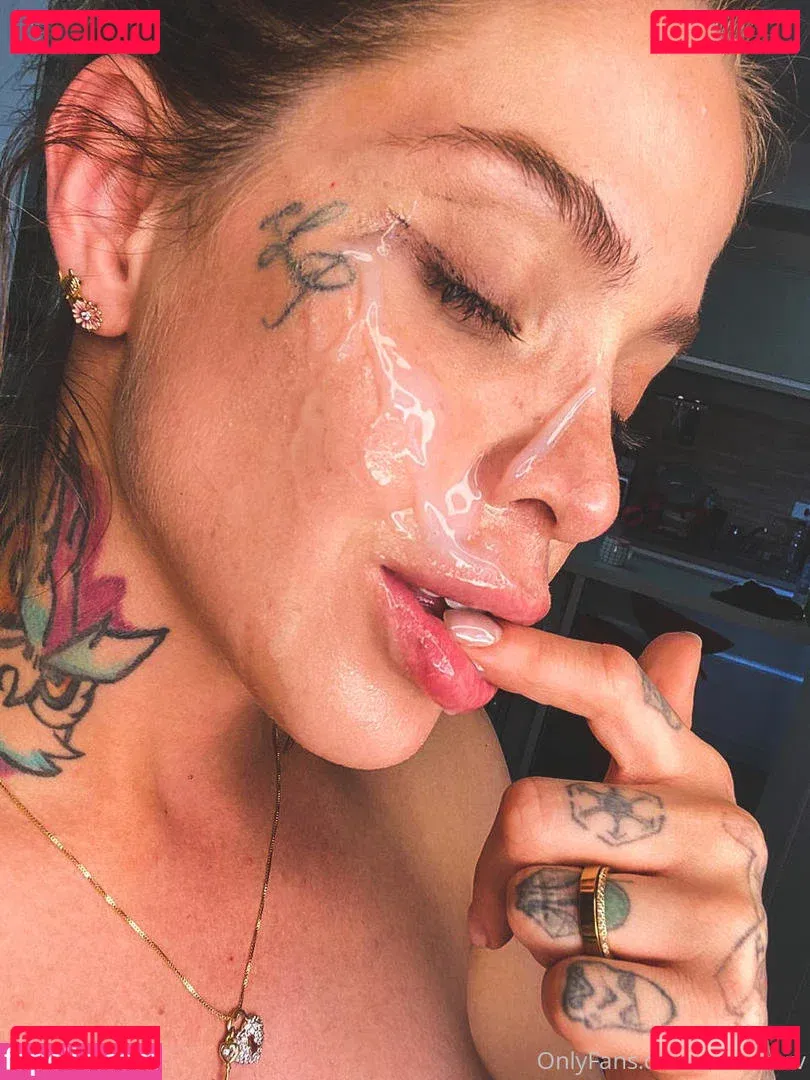 marukarv Onlyfans Photo Gallery 