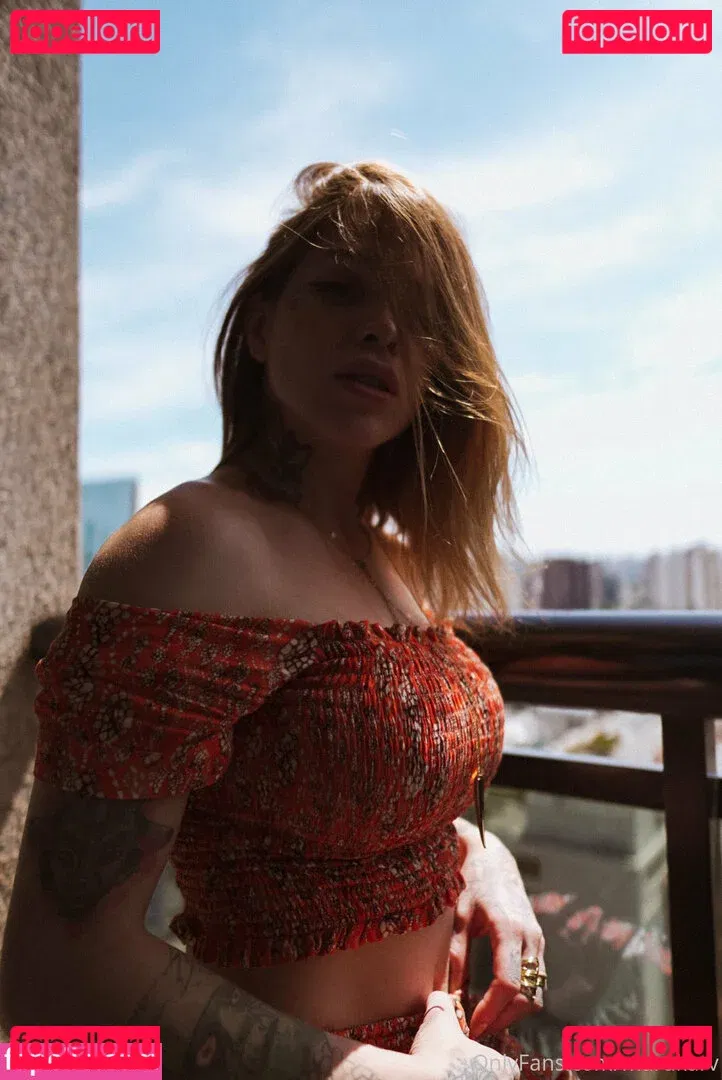 marukarv Onlyfans Photo Gallery 