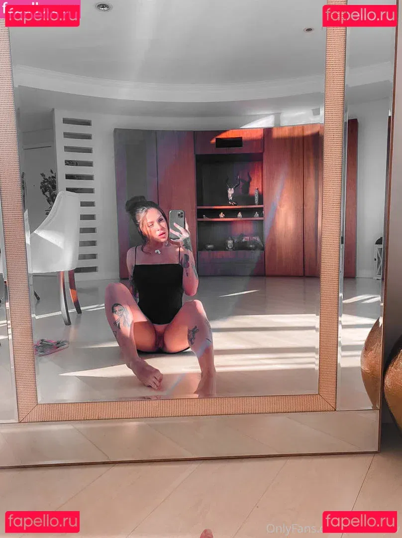 marukarv Onlyfans Photo Gallery 