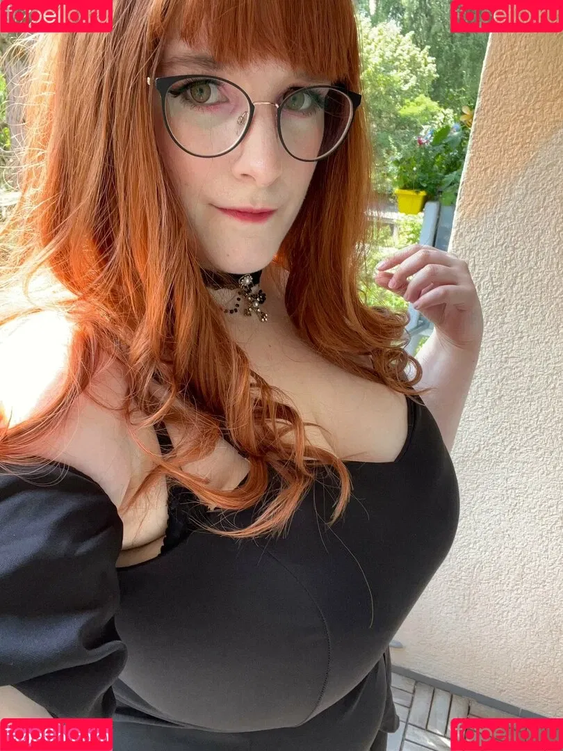 Nerdy Cinnamon Onlyfans Photo Gallery 