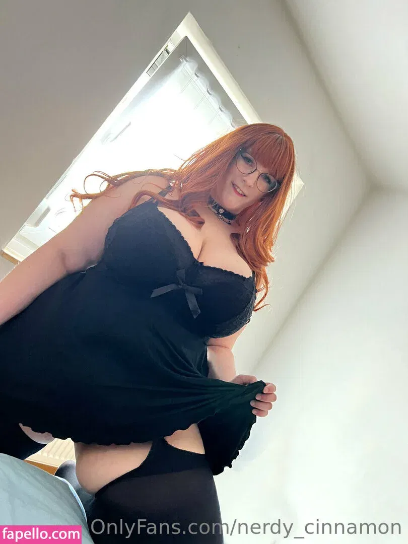 Nerdy Cinnamon Onlyfans Photo Gallery 