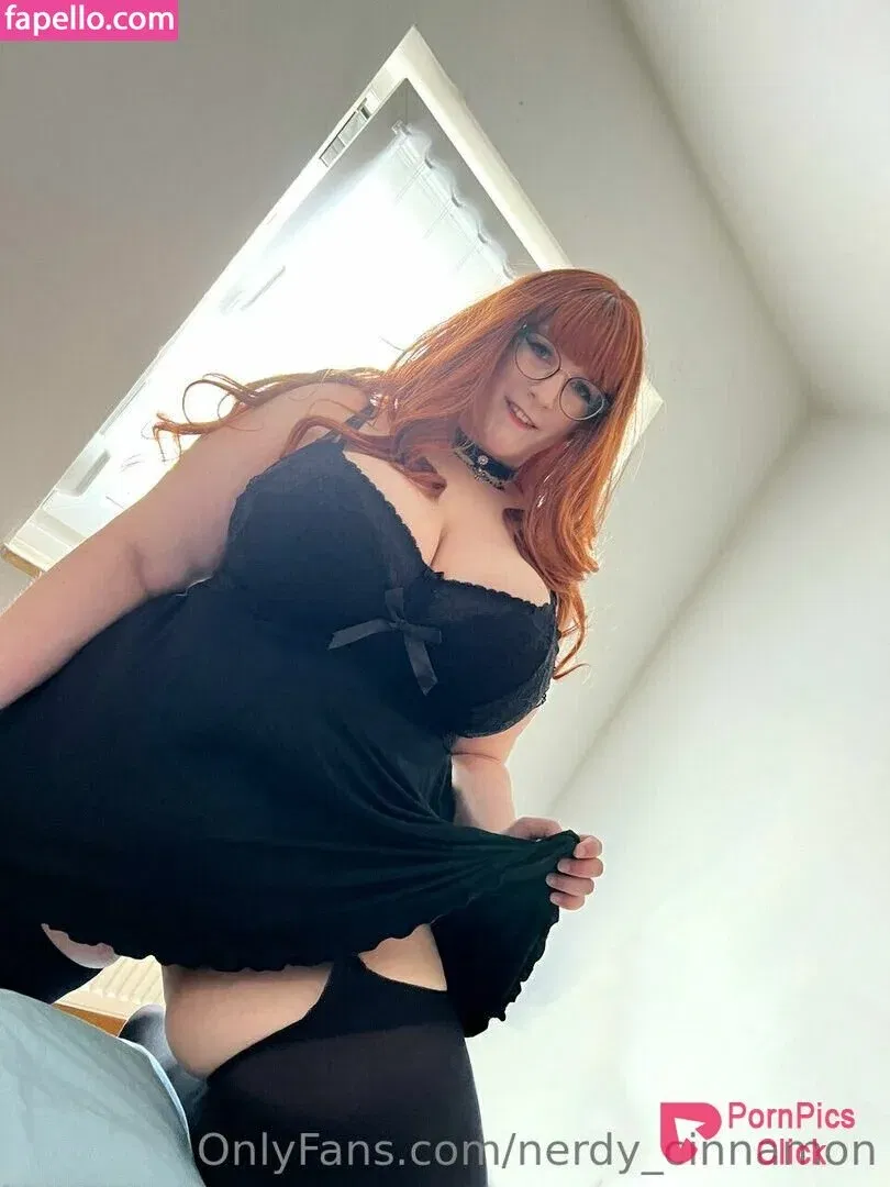 Nerdy Cinnamon Onlyfans Photo Gallery 