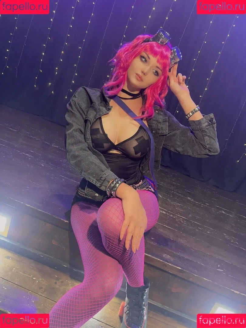 win_winry Onlyfans Photo Gallery 