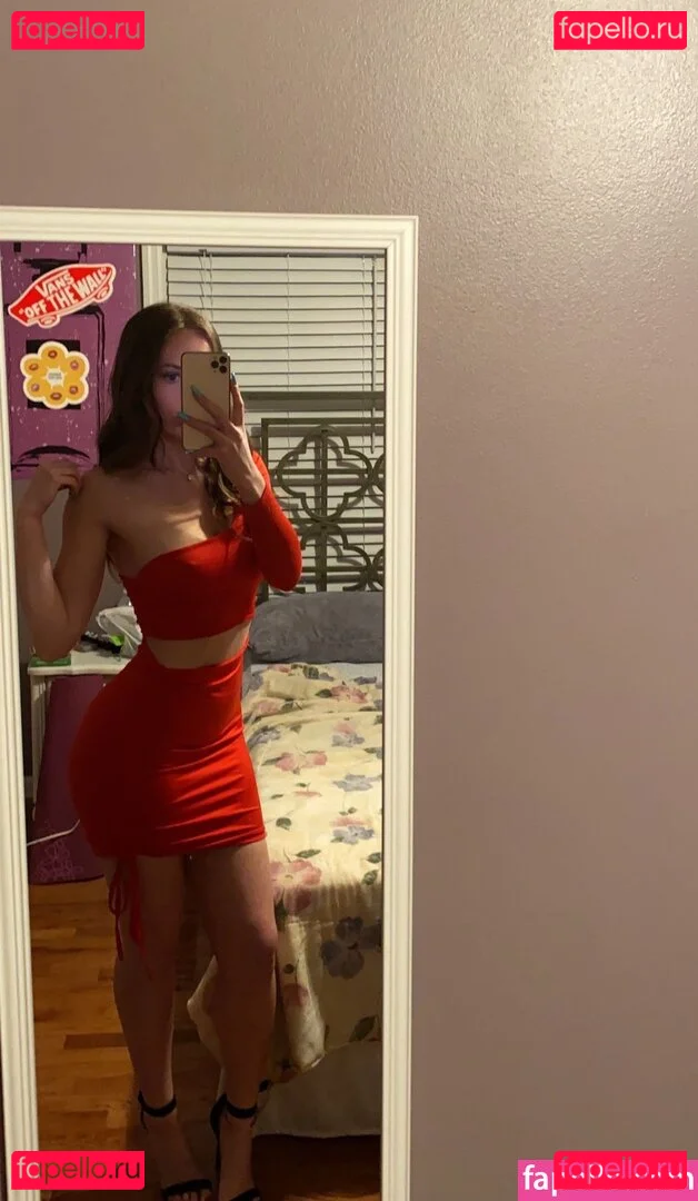 Taylor Hansen Onlyfans Photo Gallery 