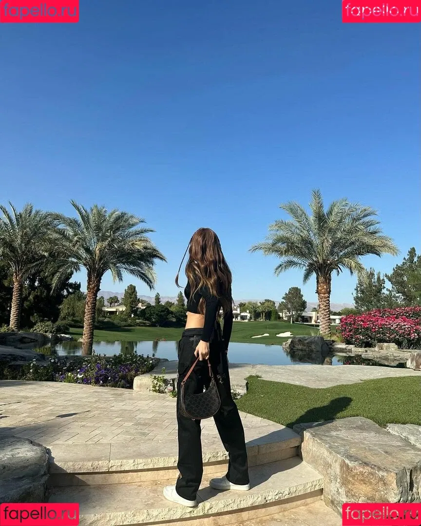 Lisa Onlyfans Photo Gallery 