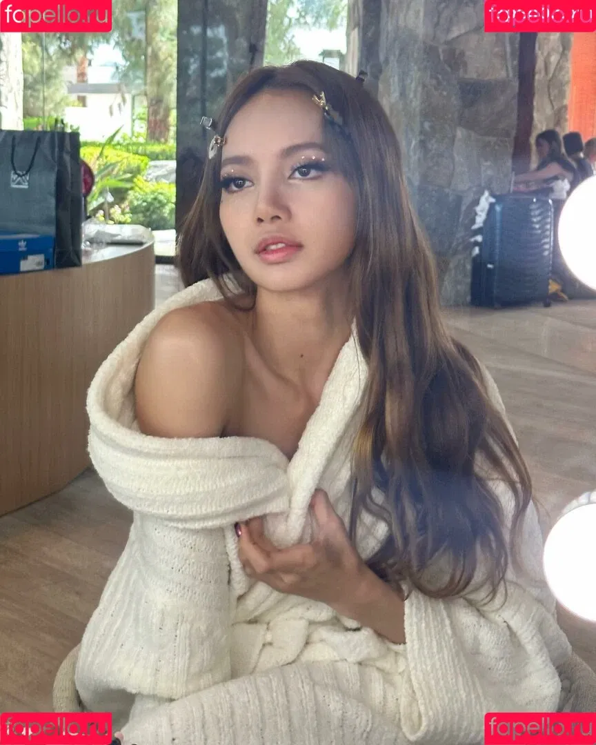 Lisa Onlyfans Photo Gallery 
