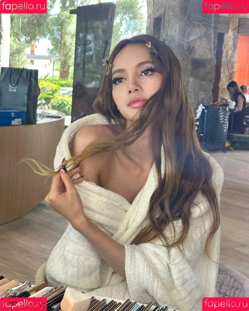 Lisa Onlyfans Photo Gallery 
