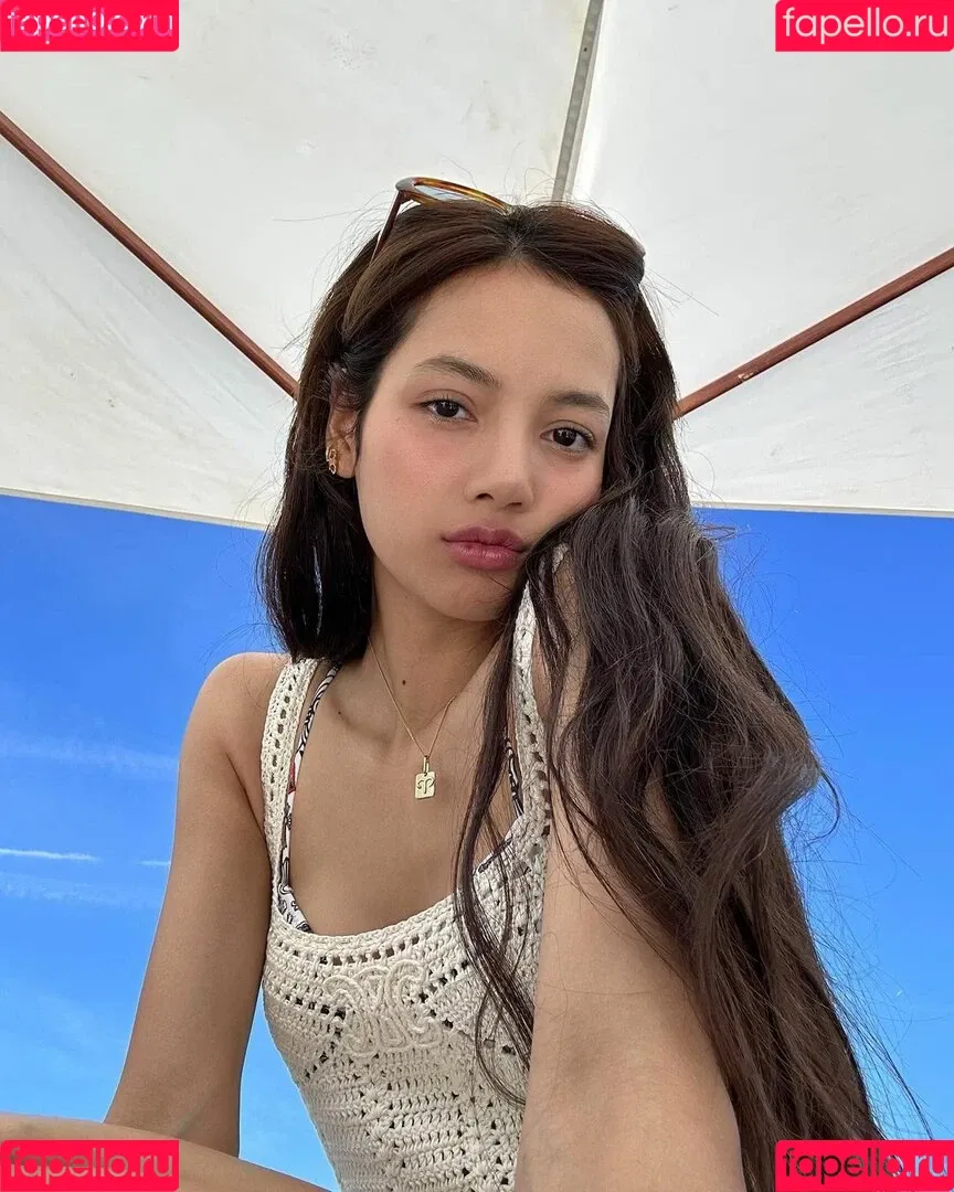 Lisa Onlyfans Photo Gallery 