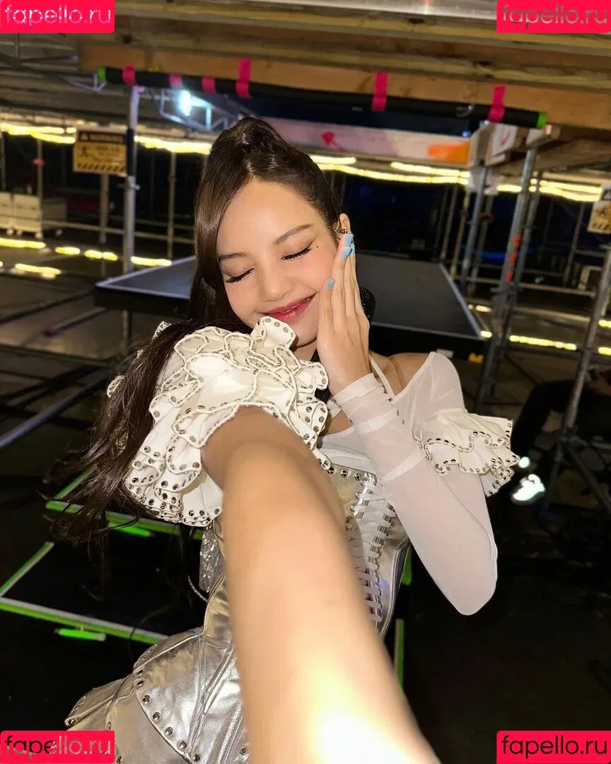 Lisa Onlyfans Photo Gallery 