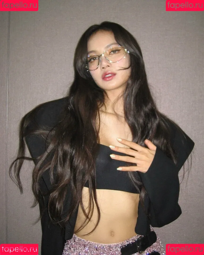 Lisa Onlyfans Photo Gallery 
