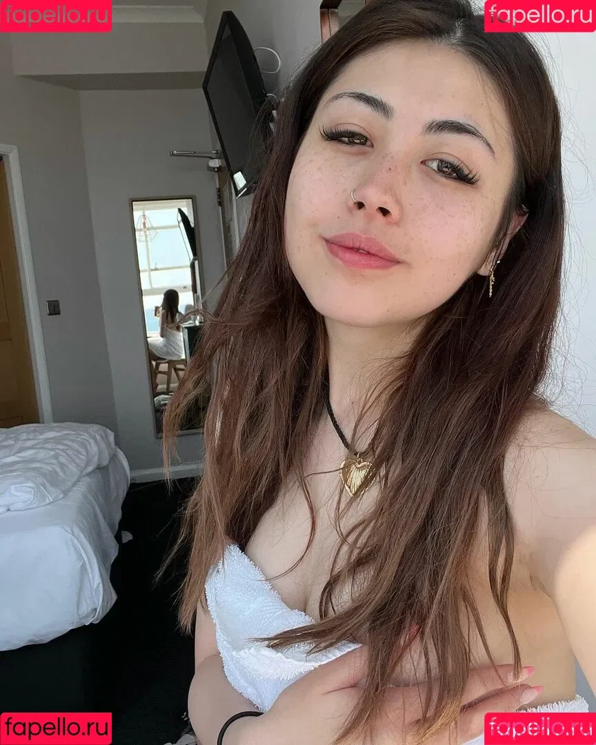 Angelic Lofi ASMR Onlyfans Photo Gallery 