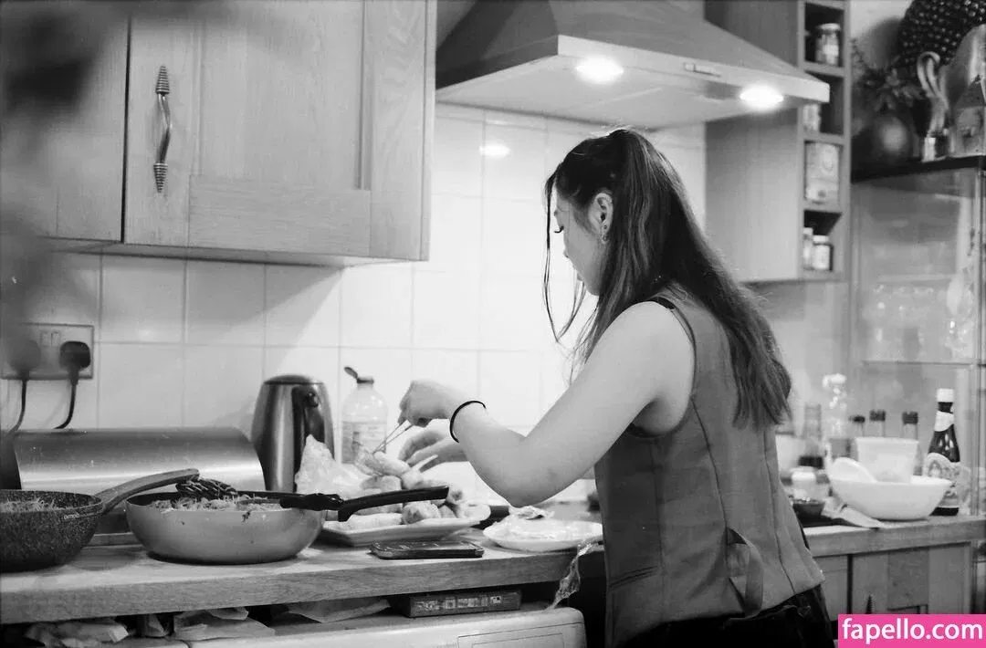 Angelic Lofi ASMR Onlyfans Photo Gallery 