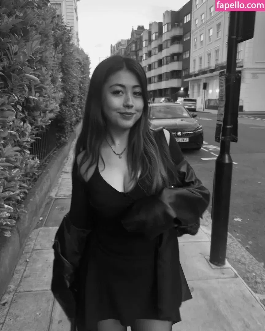 Angelic Lofi ASMR Onlyfans Photo Gallery 