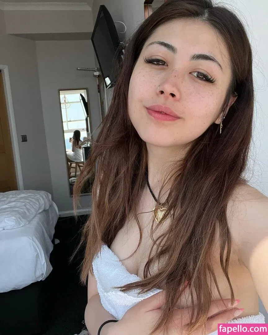 Angelic Lofi ASMR Onlyfans Photo Gallery 