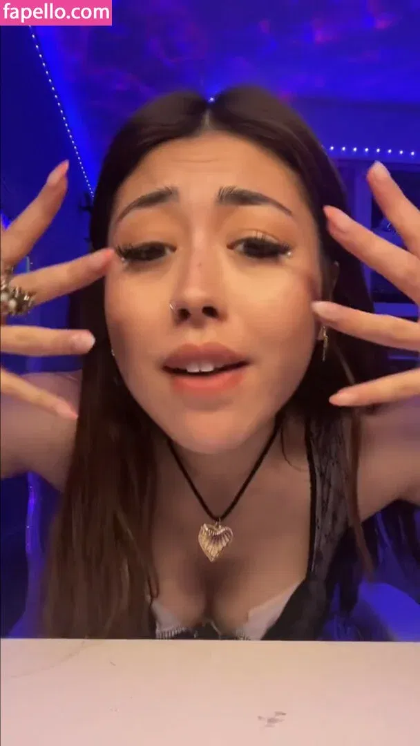 Angelic Lofi ASMR Onlyfans Photo Gallery 