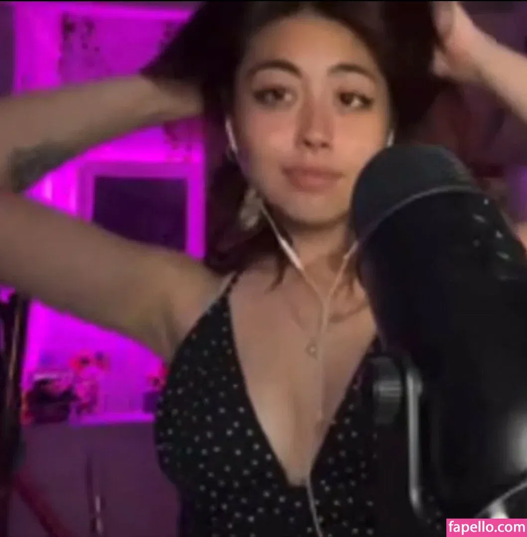 Angelic Lofi ASMR Onlyfans Photo Gallery 