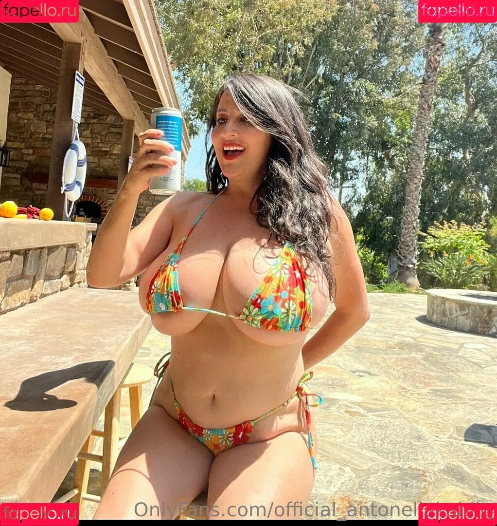 official_antonellakahllo Onlyfans Photo Gallery 