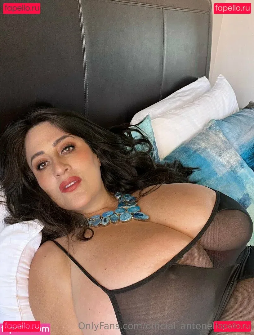 official_antonellakahllo Onlyfans Photo Gallery 