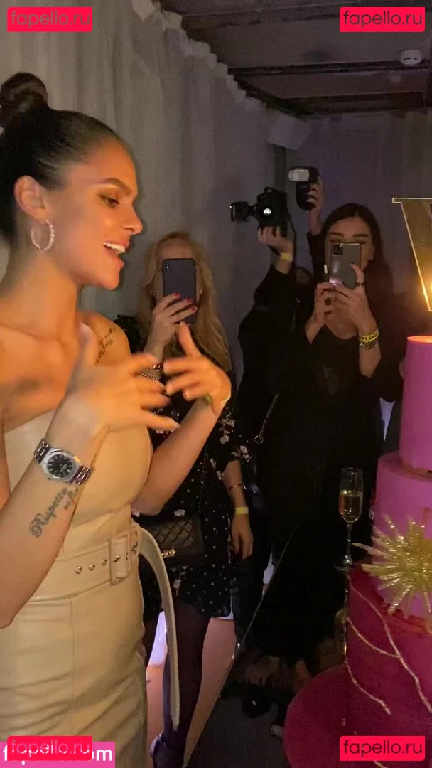 VikiOdintcova Onlyfans Photo Gallery 