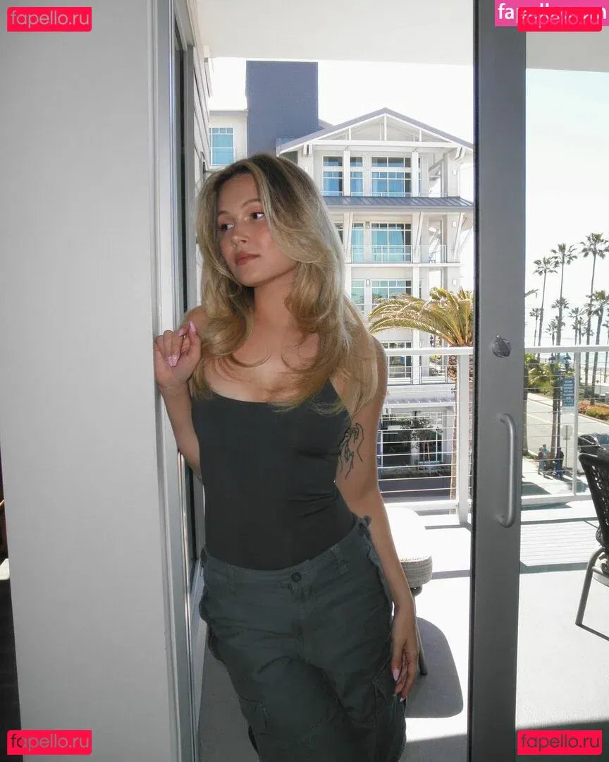 Kelli Berglund Onlyfans Photo Gallery 