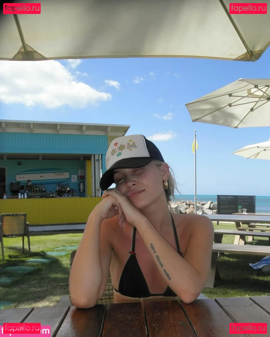 Kelli Berglund Onlyfans Photo Gallery 