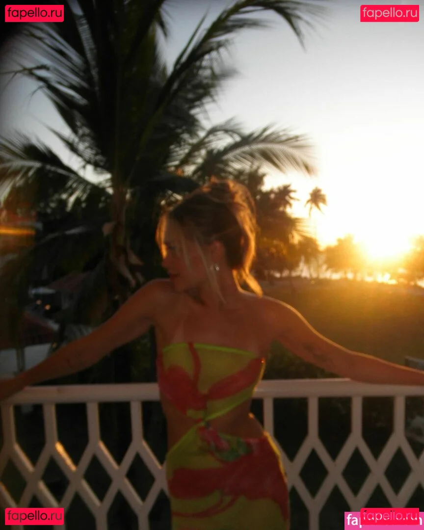 Kelli Berglund Onlyfans Photo Gallery 