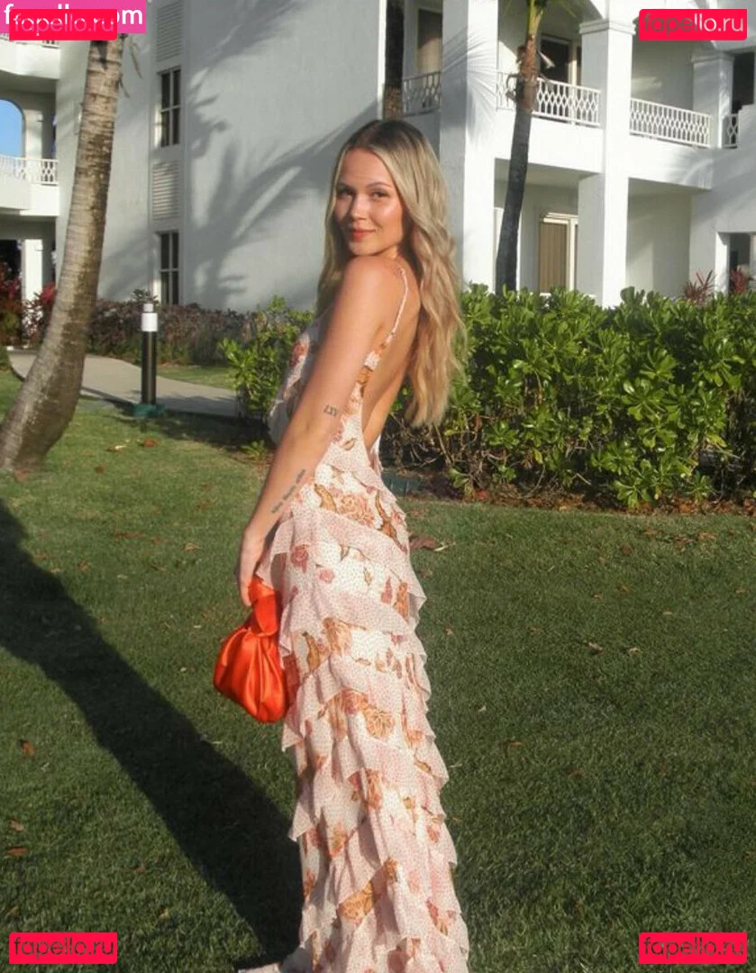 Kelli Berglund Onlyfans Photo Gallery 