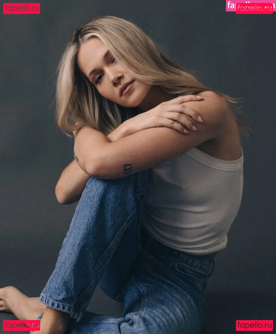 Kelli Berglund Onlyfans Photo Gallery 