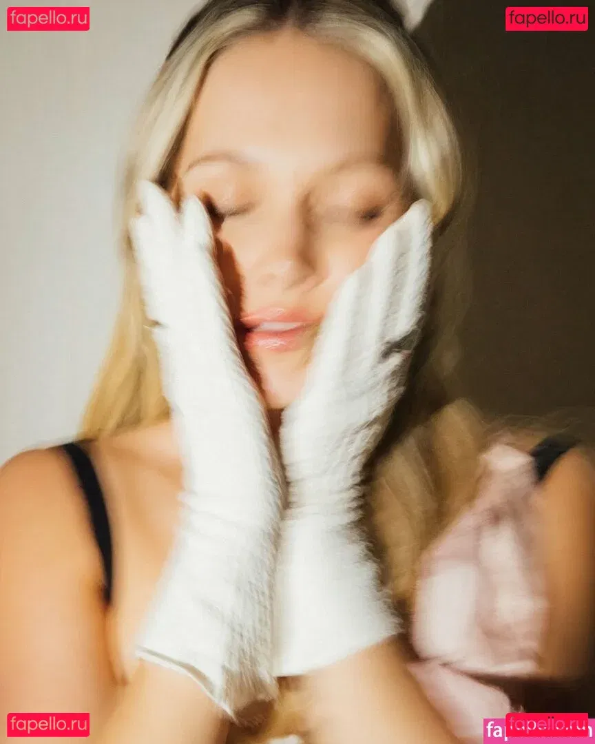 Kelli Berglund Onlyfans Photo Gallery 