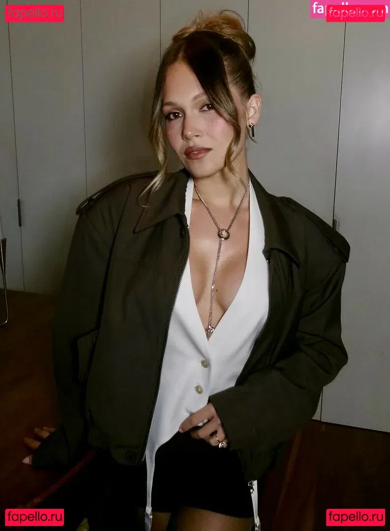 Kelli Berglund Onlyfans Photo Gallery 