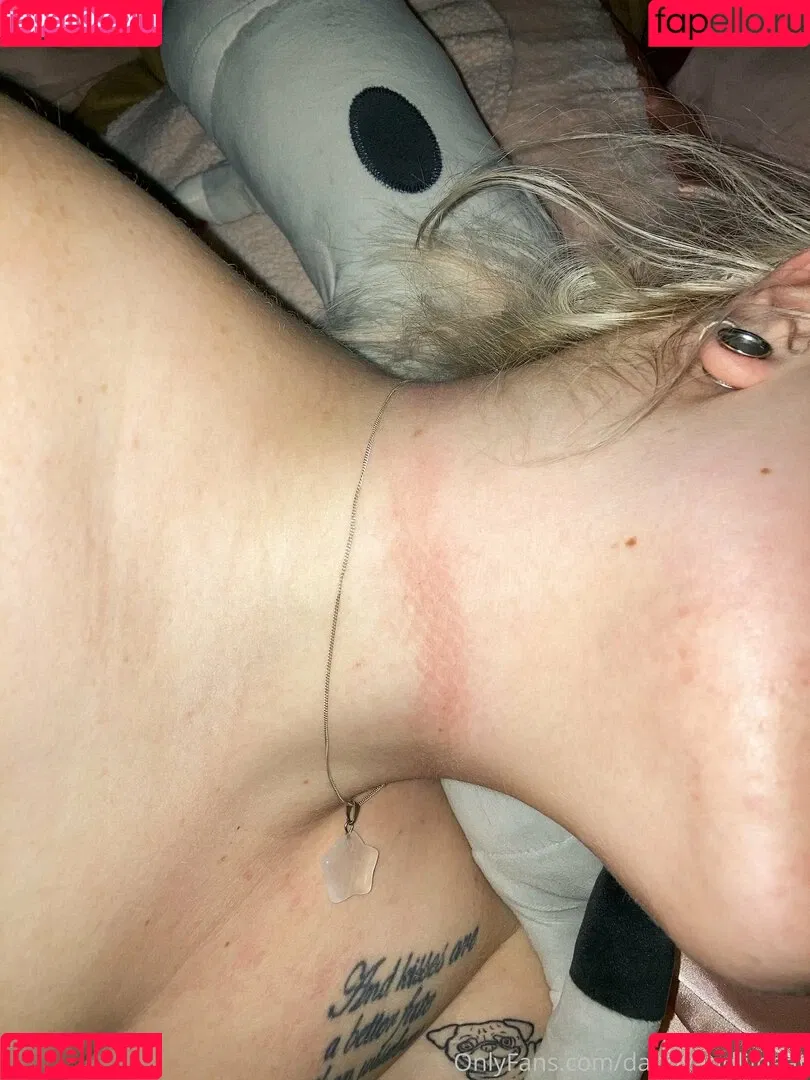 prxncesspeche Onlyfans Photo Gallery 