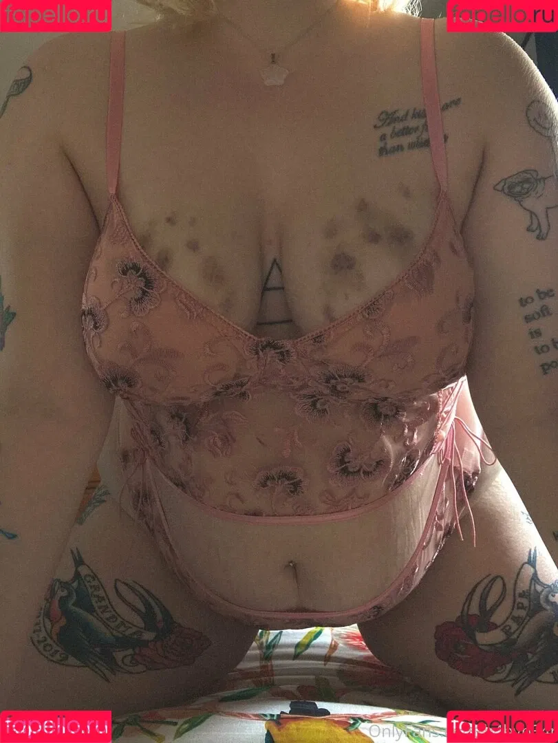 prxncesspeche Onlyfans Photo Gallery 