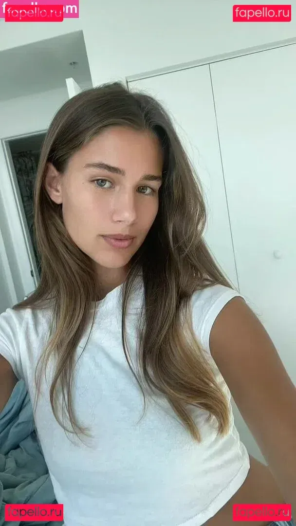Josephine Clark Onlyfans Photo Gallery 